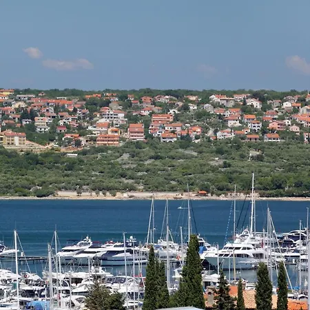 5306b Апартаменты Корнич