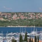 5306b Apartment Kornic